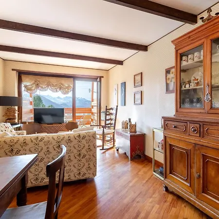 Hostdomus - Skyline Apartment *