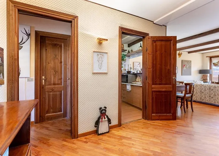 Hostdomus - Skyline Apartment *